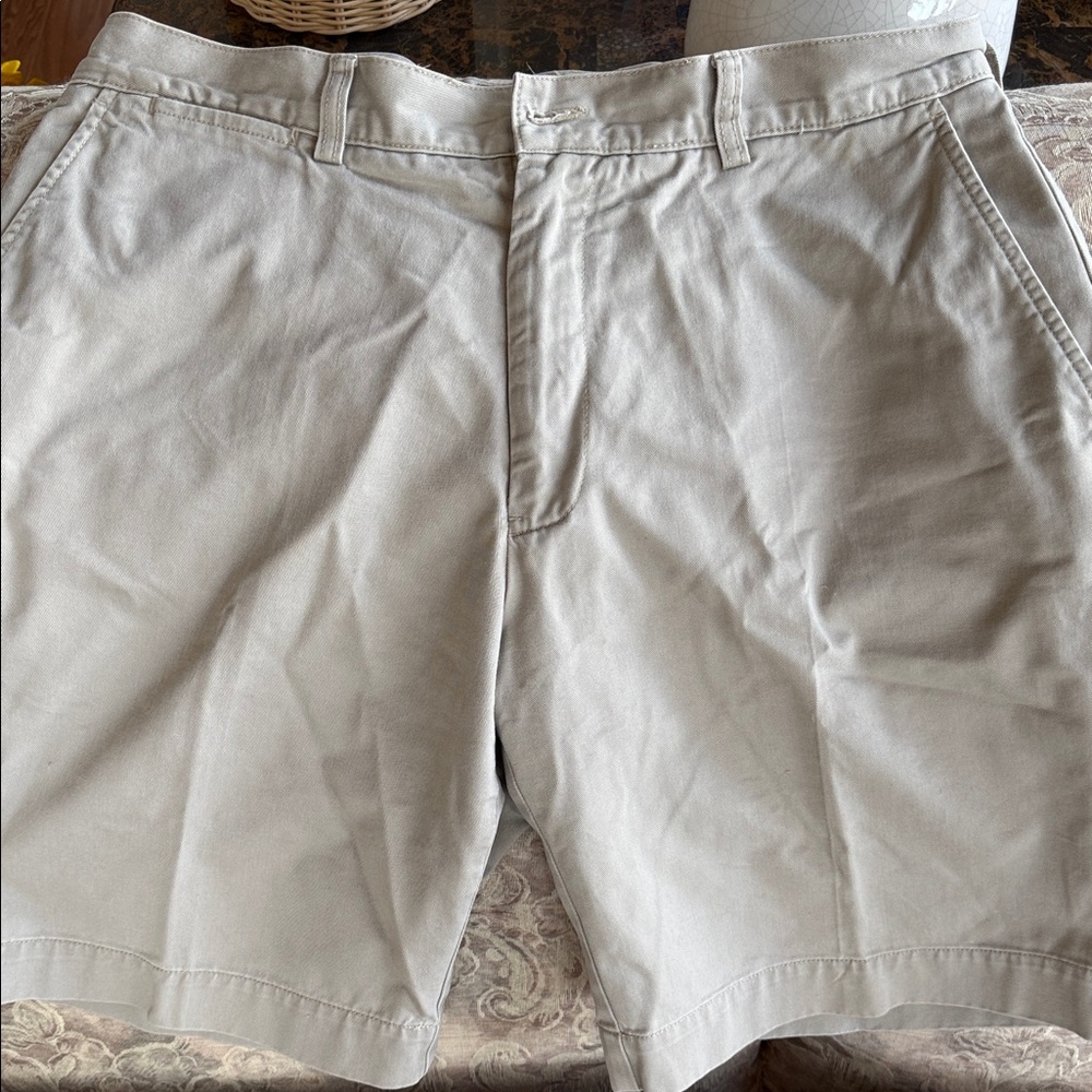 Ralph Lauren Men's Cream Flat Front Shorts